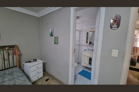 Casa de condomínio à venda com 549m², 6 quartos e 4 vagas Casa de condomínio à venda com 549m², 6 quartos e 4 vagasQuarto