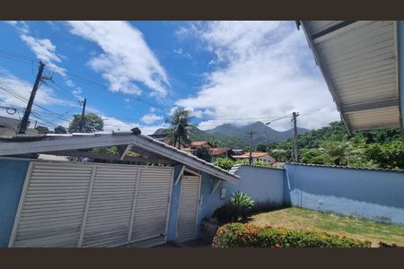 Casa de condomínio à venda com 549m², 6 quartos e 4 vagas Casa de condomínio à venda com 549m², 6 quartos e 4 vagasÁrea externa