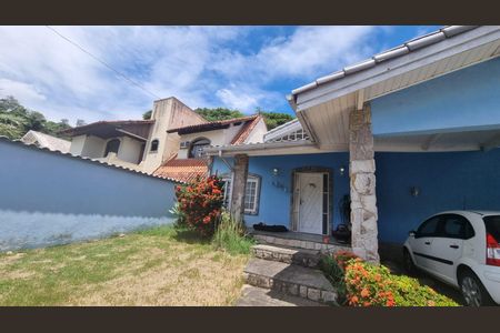Casa de condomínio à venda com 549m², 6 quartos e 4 vagas Casa de condomínio à venda com 549m², 6 quartos e 4 vagasÁrea externa