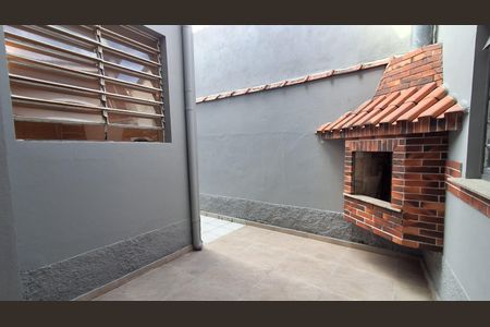 Quintal  de casa à venda com 3 quartos, 174m² em Vila Vivaldi, São Bernardo do Campo
