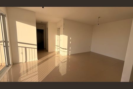 Apartamento à venda com 76m², 3 quartos e 2 vagas Apartamento à venda com 76m², 3 quartos e 2 vagasSala/Cozinha