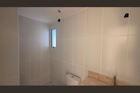 Banheiro Social de apartamento à venda com 3 quartos, 76m² em Setor Coimbra, Goiânia
