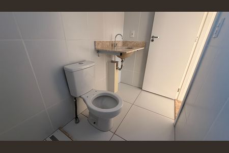 Apartamento à venda com 76m², 3 quartos e 2 vagas Apartamento à venda com 76m², 3 quartos e 2 vagasBanheiro da Suíte