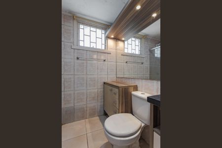 Banheiro de apartamento para alugar com 2 quartos, 86m² em Jardim do Salso, Porto Alegre