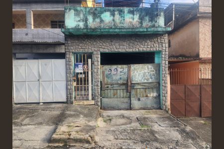 Casa para alugar com 90m², 2 quartos e sem vaga Casa para alugar com 90m², 2 quartos e sem vagaFachada