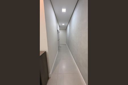Casa de condomínio à venda com 450m², 6 quartos e 6 vagas Casa de condomínio à venda com 450m², 6 quartos e 6 vagasCorredor