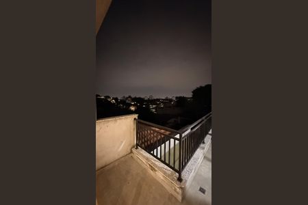 Casa de condomínio à venda com 450m², 6 quartos e 6 vagas Casa de condomínio à venda com 450m², 6 quartos e 6 vagasVaranda