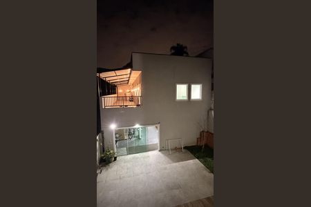 Casa de condomínio à venda com 450m², 6 quartos e 6 vagas Casa de condomínio à venda com 450m², 6 quartos e 6 vagasÁrea externa