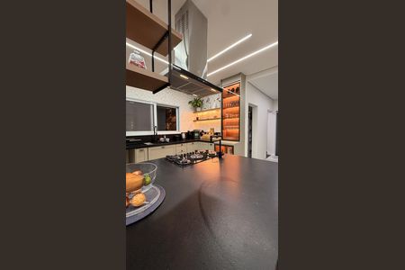 Casa de condomínio à venda com 450m², 6 quartos e 6 vagas Casa de condomínio à venda com 450m², 6 quartos e 6 vagasCozinha