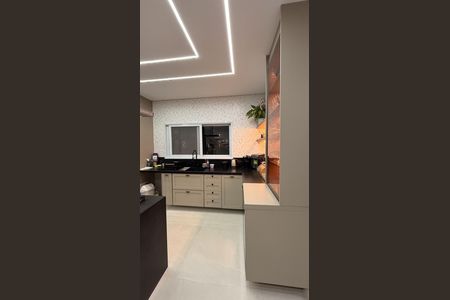 Casa de condomínio à venda com 450m², 6 quartos e 6 vagas Casa de condomínio à venda com 450m², 6 quartos e 6 vagasCozinha