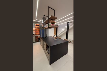 Casa de condomínio à venda com 450m², 6 quartos e 6 vagas Casa de condomínio à venda com 450m², 6 quartos e 6 vagasCozinha