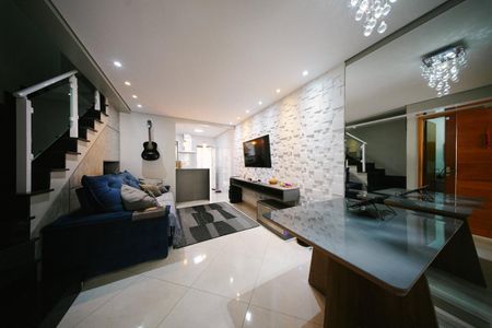Casa à venda com 2 quartos, 65m² em Vila Caju, São Paulo