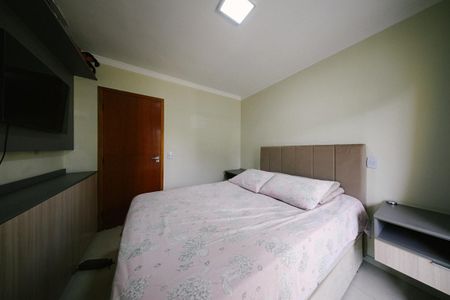 Suíte 1 de casa à venda com 2 quartos, 65m² em Vila Caju, São Paulo