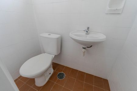 Apartamento à venda com 64m², 2 quartos e 1 vaga Apartamento à venda com 64m², 2 quartos e 1 vagaBanheiro de serviço