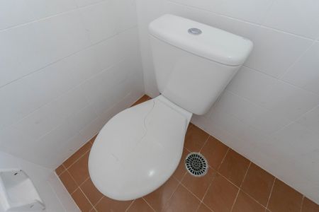 Apartamento à venda com 64m², 2 quartos e 1 vaga Apartamento à venda com 64m², 2 quartos e 1 vagaBanheiro de serviço