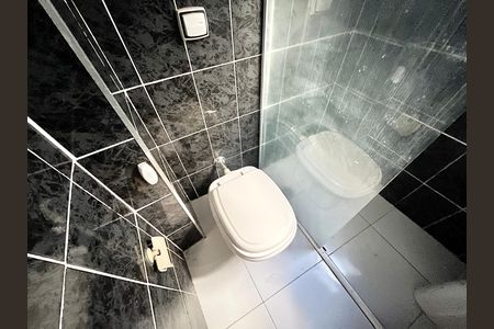 Casa para alugar com 60m², 2 quartos e sem vaga Casa para alugar com 60m², 2 quartos e sem vagaBanheiro da Suíte