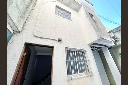 Casa para alugar com 60m², 2 quartos e sem vaga Casa para alugar com 60m², 2 quartos e sem vagaEntrada