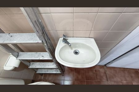 Apartamento à venda com 57m², 2 quartos e 1 vaga Apartamento à venda com 57m², 2 quartos e 1 vagaBanheiro de Serviço