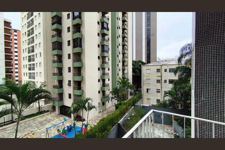 Apartamento à venda com 57m², 2 quartos e 1 vaga Apartamento à venda com 57m², 2 quartos e 1 vagaVaranda