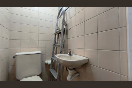 Apartamento à venda com 57m², 2 quartos e 1 vaga Apartamento à venda com 57m², 2 quartos e 1 vagaBanheiro de Serviço