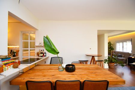 Apartamento à venda com 140m², 2 quartos e 1 vaga Apartamento à venda com 140m², 2 quartos e 1 vagasala de jantar