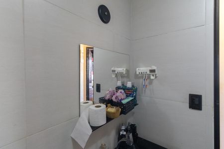 Banheiro de apartamento para alugar com 2 quartos, 43m² em Vila Mazzei, São Paulo