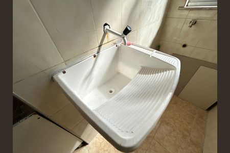 Área de Serviço de apartamento para alugar com 2 quartos, 50m² em Praça Seca, Rio de Janeiro