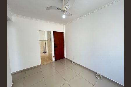 Sala de apartamento para alugar com 2 quartos, 50m² em Praça Seca, Rio de Janeiro