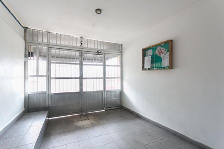 Apartamento à venda com 66m², 3 quartos e sem vaga Apartamento à venda com 66m², 3 quartos e sem vagaHall Social