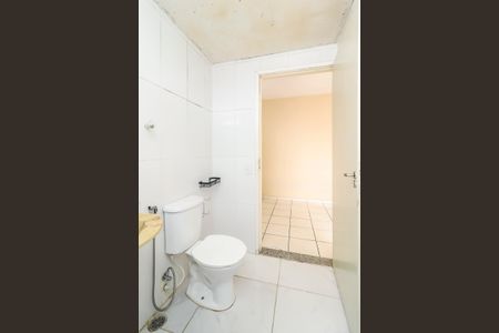 Banheiro de apartamento para alugar com 2 quartos, 45m² em Vila Nova Curuca, São Paulo