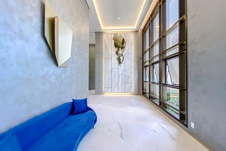 Apartamento à venda com 82m², 2 quartos e 2 vagas Apartamento à venda com 82m², 2 quartos e 2 vagasHall de entrada