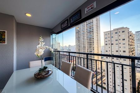 Apartamento à venda com 82m², 2 quartos e 2 vagas Apartamento à venda com 82m², 2 quartos e 2 vagasVaranda da Sala