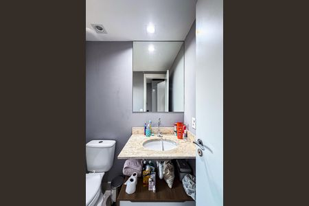 Apartamento à venda com 82m², 2 quartos e 2 vagas Apartamento à venda com 82m², 2 quartos e 2 vagasBanheiro da Suíte 2