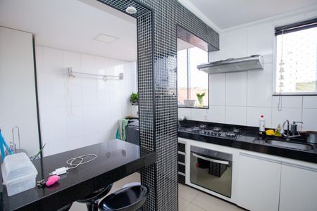 Cozinha e Área de Serviço de apartamento para alugar com 2 quartos, 70m² em Fonte Grande, Contagem
