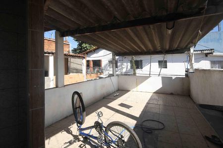 Área comum de casa à venda com 3 quartos, 150m² em Jardim Santa Teresinha, São Paulo