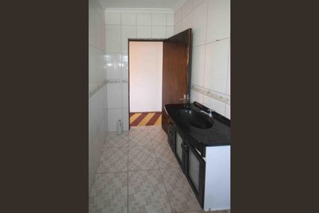 Casa à venda com 150m², 3 quartos e 4 vagasBanheiro social