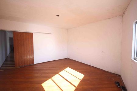 Casa à venda com 150m², 3 quartos e 4 vagasQuarto
