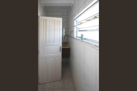 Casa à venda com 150m², 3 quartos e 4 vagasBanheiro de serviço