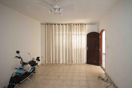 Sala de casa à venda com 3 quartos, 150m² em Jardim Santa Teresinha, São Paulo