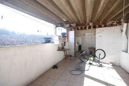 Área comum de casa à venda com 3 quartos, 150m² em Jardim Santa Teresinha, São Paulo