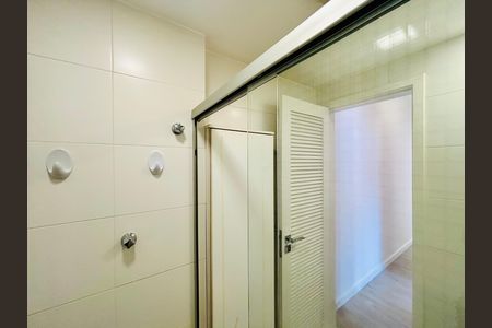 Apartamento para alugar com 76m², 2 quartos e 1 vaga