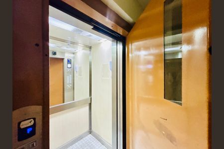 Apartamento para alugar com 76m², 2 quartos e 1 vaga