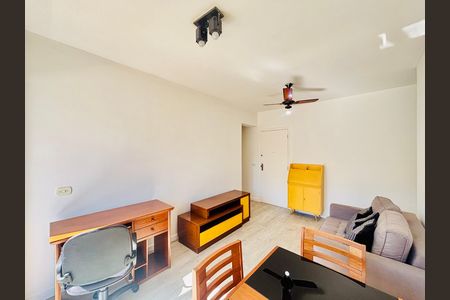 Apartamento para alugar com 76m², 2 quartos e 1 vaga