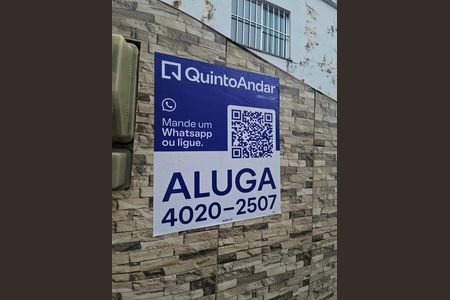 plaquinha  de casa para alugar com 2 quartos, 60m² em Boca do Rio, Salvador