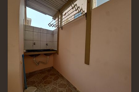 Área de Serviço de casa para alugar com 2 quartos, 60m² em Boca do Rio, Salvador