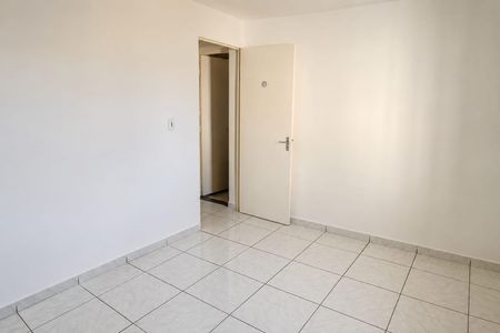 Quarto 2 de apartamento para alugar com 2 quartos, 49m² em Chácara Roselândia, Cotia