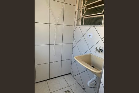 Área de serviço de apartamento para alugar com 2 quartos, 49m² em Chácara Roselândia, Cotia