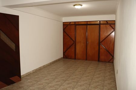 Casa para alugar com 2 quartos, 150m² em Cidade São Mateus, São Paulo