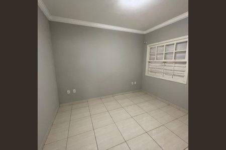 Casa para alugar com 260m², 4 quartos e 4 vagas Casa para alugar com 260m², 4 quartos e 4 vagasQuarto 3