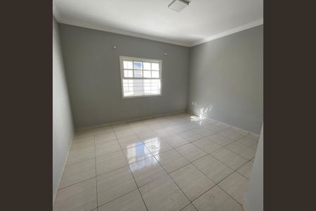 Casa para alugar com 260m², 4 quartos e 4 vagas Casa para alugar com 260m², 4 quartos e 4 vagasQuarto 2
